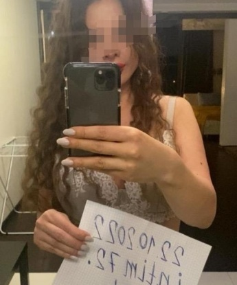 Милая, страстная и очаровательная леди готова подарить тебе незабываемые моменты наслаждения и удовольствия. Позволь себе расслабиться и окунуться в мир страсти со мной. Жду твоего звонка! 6309, 28 лет